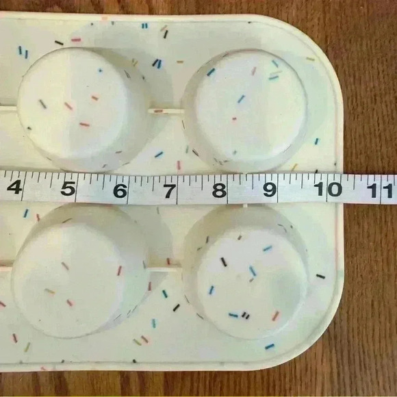 NWT, 3 Piece Silicon Pan Set, Baking, Loaf, Cupcake & Round Cake Pan, Sprinkle - Picture 15 of 15